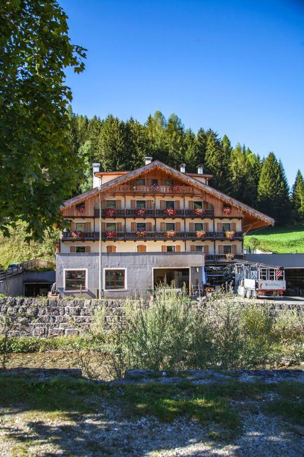 Buffaure A Parte Apartment Pozza di Fassa Exterior photo